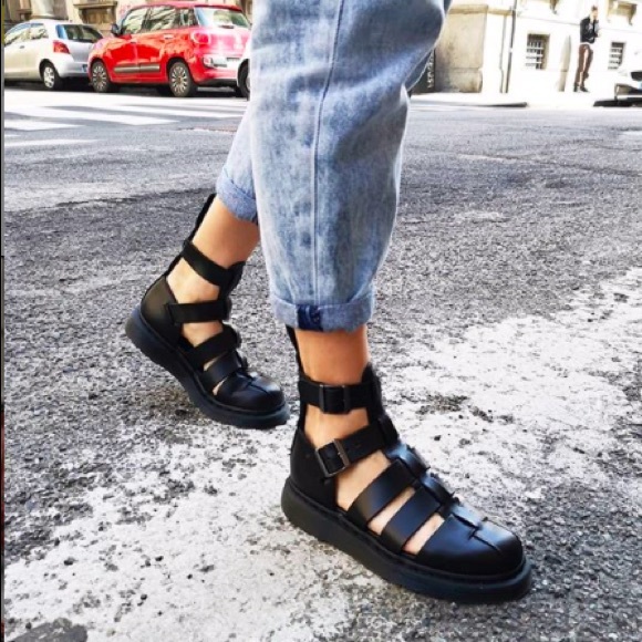 Dr Martens Geraldo Leather Gladiator 